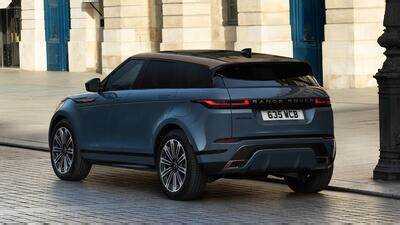 Где найти качественные фотографии Land Rover в разных ракурсах и модификациях