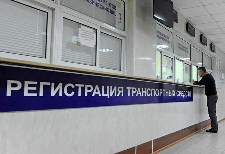 Как поступить на службу в ГИБДД: требования и этапы