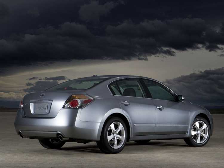 Коммерческие и грузовые модели Nissan: варианты для бизнеса и перевозок