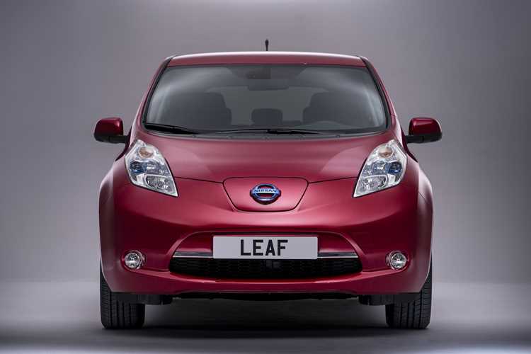 Сравнение ключевых характеристик легковых автомобилей Nissan: от Almera до Maxima
