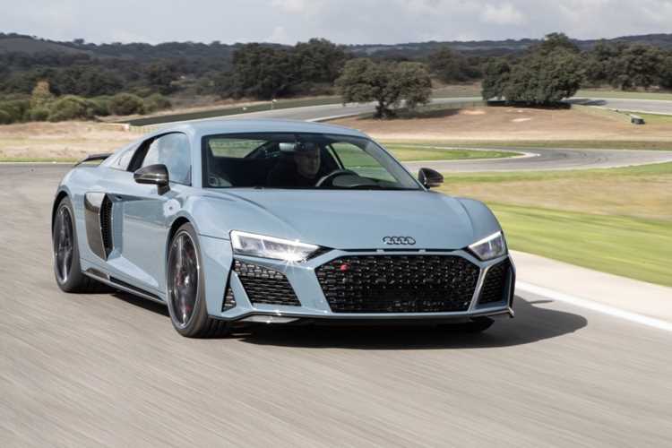 Где можно было купить Audi R8 2022 в России и условия продажи
