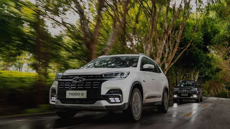 Какие опции включены в каждую комплектацию Chery Tiggo 8 Pro 2024 года