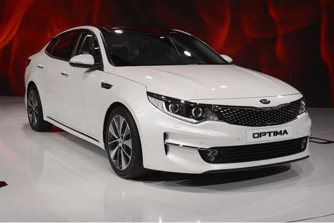 Какие двигатели и трансмиссии предлагаются для Kia K900 в 2024 году