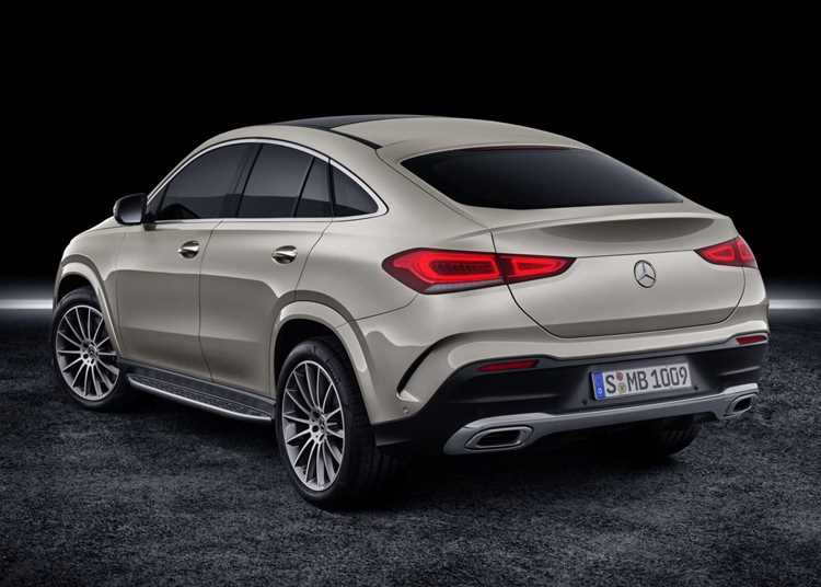 Сравнение цен на GLE 400 с конкурентами: BMW X5, Audi Q7 и Porsche Cayenne