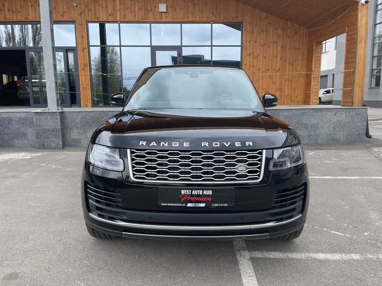 Какие комплектации Range Rover Vogue доступны и их стоимость