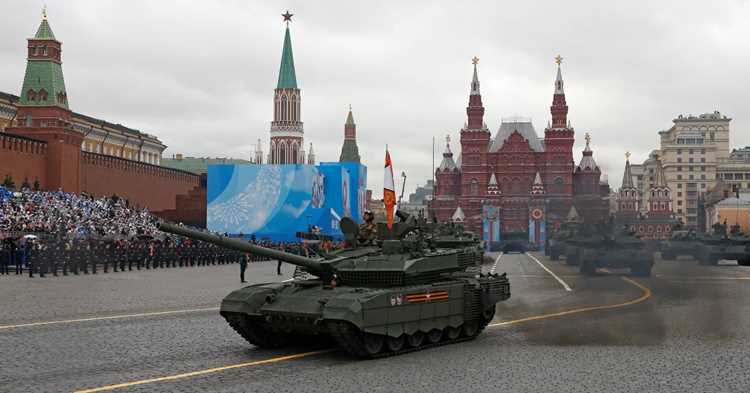 Роль авиации в Параде Победы: типы самолётов и вертолётов, особенности их демонстрации