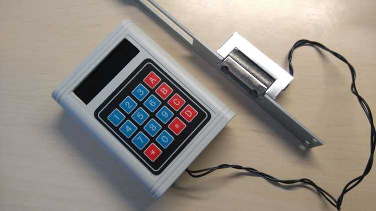 Схема подключения клавиатуры и электромагнита к Arduino